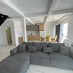 Sunrose Residences Sarandë