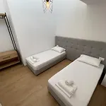 Sunrose Residences Apartamento *
