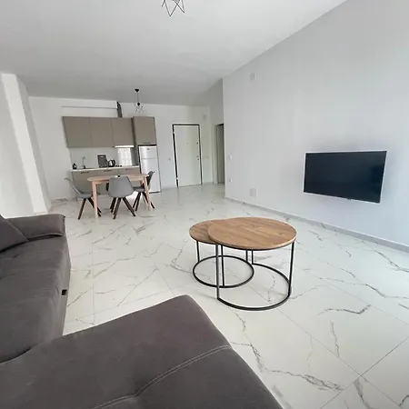 Sunrose Residences Apartment *