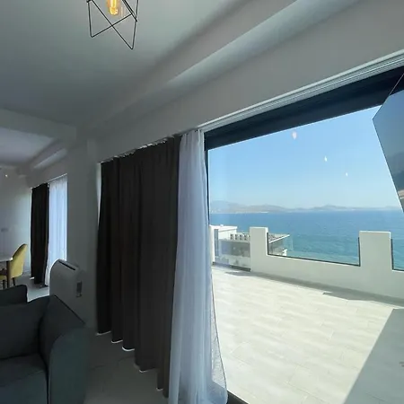 아파트 Sunrose Residences Sarandë