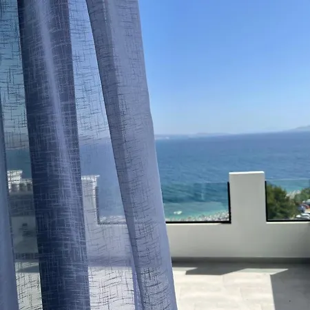 Sunrose Residences * Sarandë