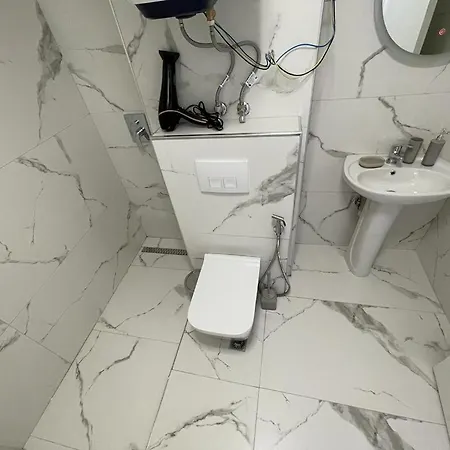 아파트 Sunrose Residences