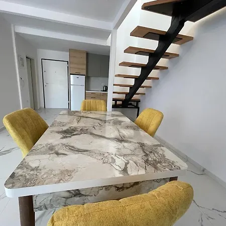 Sunrose Residences * Sarandë