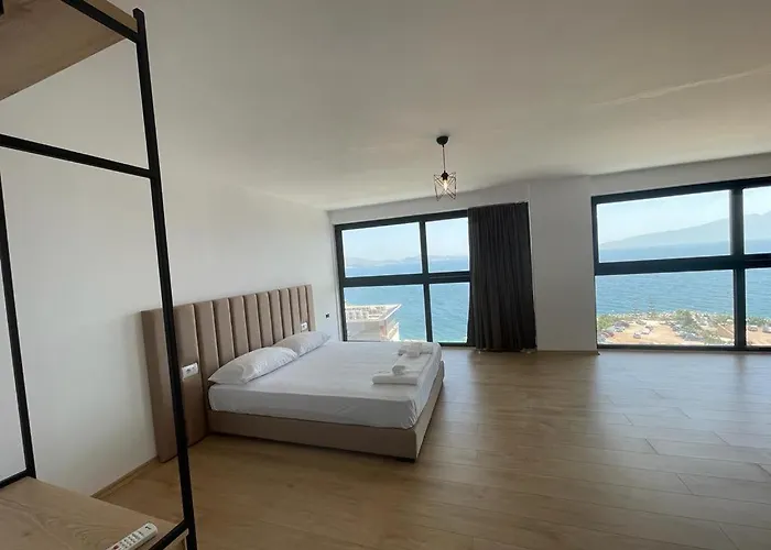 Sunrose Residences Apartment *