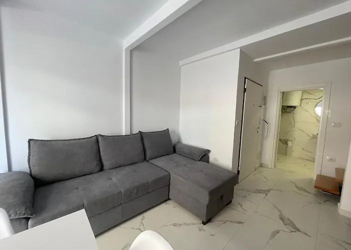 Sunrose Residences Apartment *