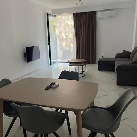 Appartamento Sunrose Residences Sarandë