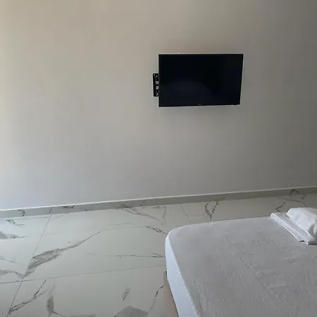 Sunrose Residences Apartamento Sarandë