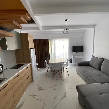 Sunrose Residences * Sarandë