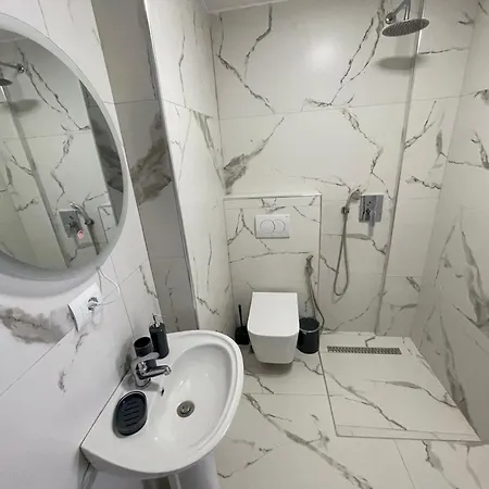 Sunrose Residences *