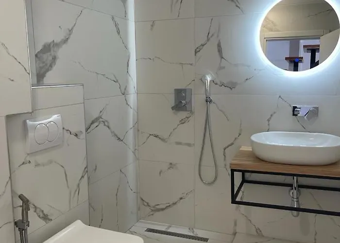 Sunrose Residences *