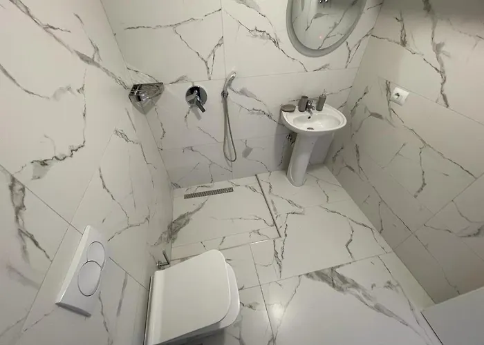 Sunrose Residences *