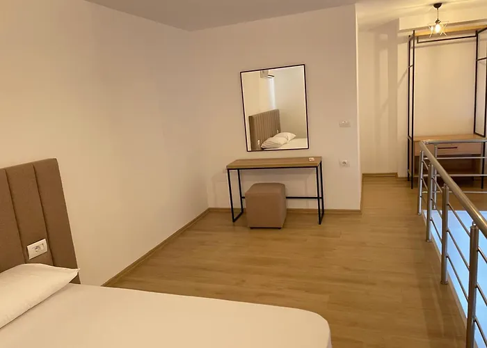 公寓 Sunrose Residences *