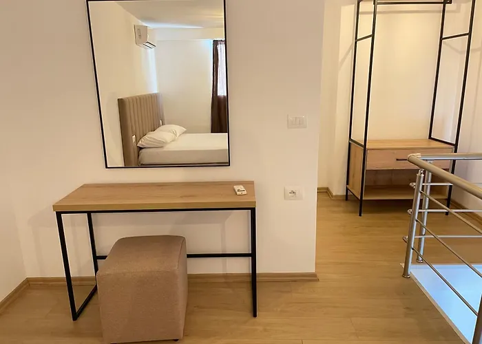 Sunrose Residences 公寓 *